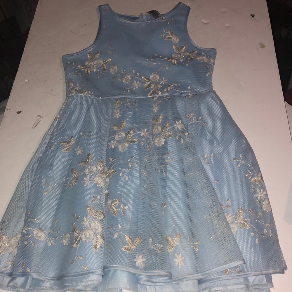 Girl sleeveless dress